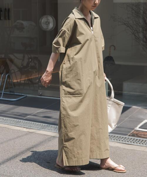 FORK&SPOON(フォークアンドスプーン)の「FORK&SPOON スキッパーワンピース(ワンピース・レディース・ベージュ/グリーン・1/2)」の2枚目の写真