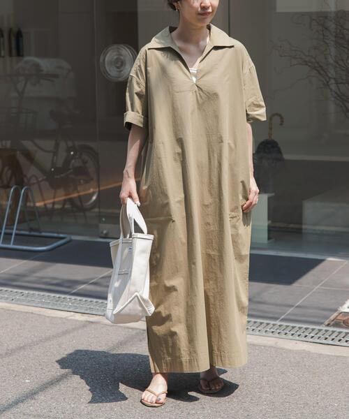 FORK&SPOON(フォークアンドスプーン)の「FORK&SPOON スキッパーワンピース(ワンピース・レディース・ベージュ/グリーン・1/2)」の19枚目の写真