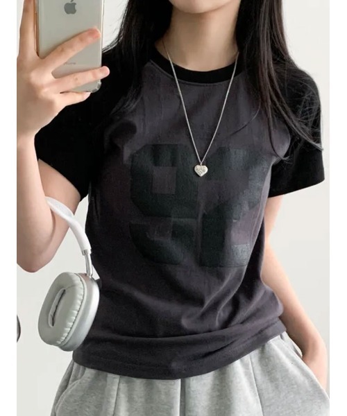 VIVID LADY（ビビッドレディー）の「ナンバリングプリント ラグラン半袖Tシャツ（Tシャツ/カットソー・レディース・ネイビー/チャコールグレー/オートミール/ライトグレー・FREE）」の2枚目の写真