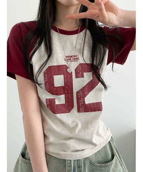 VIVID LADY（ビビッドレディー）の「ナンバリングプリント ラグラン半袖Tシャツ（Tシャツ/カットソー・レディース・ネイビー/チャコールグレー/オートミール/ライトグレー・FREE）」の11枚目の写真