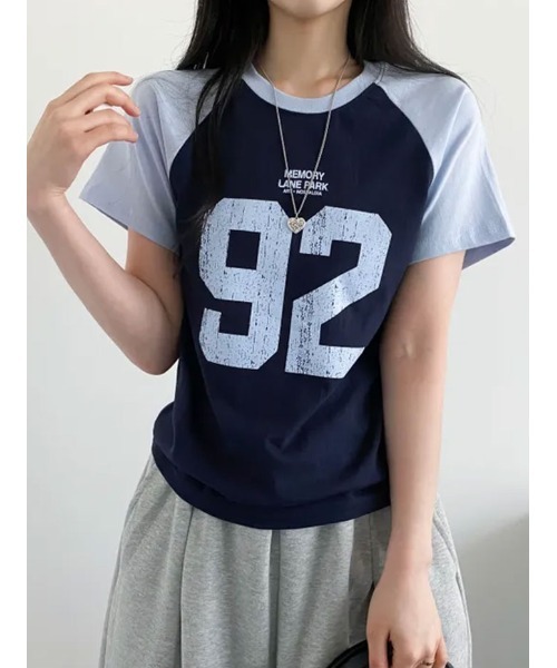 VIVID LADY（ビビッドレディー）の「ナンバリングプリント ラグラン半袖Tシャツ（Tシャツ/カットソー・レディース・ネイビー/チャコールグレー/オートミール/ライトグレー・FREE）」の14枚目の写真