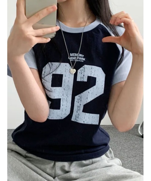 VIVID LADY（ビビッドレディー）の「ナンバリングプリント ラグラン半袖Tシャツ（Tシャツ/カットソー・レディース・ネイビー/チャコールグレー/オートミール/ライトグレー・FREE）」の15枚目の写真