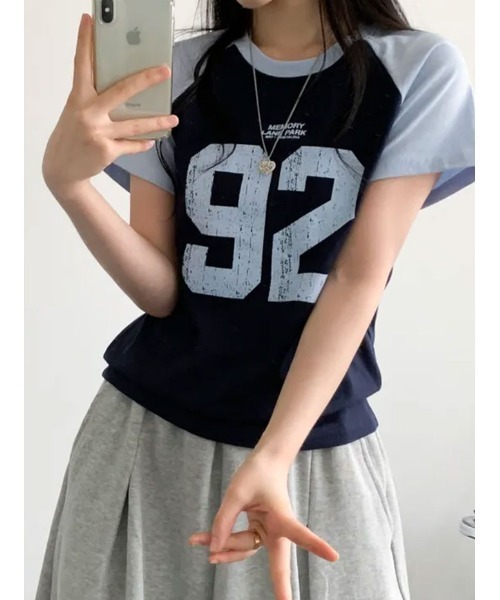 VIVID LADY（ビビッドレディー）の「ナンバリングプリント ラグラン半袖Tシャツ（Tシャツ/カットソー・レディース・ネイビー/チャコールグレー/オートミール/ライトグレー・FREE）」の16枚目の写真