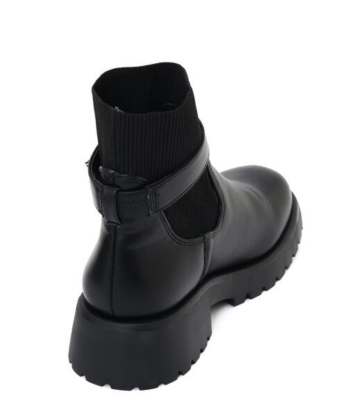 JILL by JILL STUART（ジルバイジルスチュアート）の「◇ビジューベルトショートブーツ（ブーツ・レディース・ブラック・LARGE/MEDIUM/SMALL）」の9枚目の写真