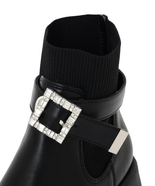 JILL by JILL STUART（ジルバイジルスチュアート）の「◇ビジューベルトショートブーツ（ブーツ・レディース・ブラック・LARGE/MEDIUM/SMALL）」の11枚目の写真