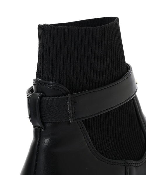 JILL by JILL STUART（ジルバイジルスチュアート）の「◇ビジューベルトショートブーツ（ブーツ・レディース・ブラック・LARGE/MEDIUM/SMALL）」の14枚目の写真