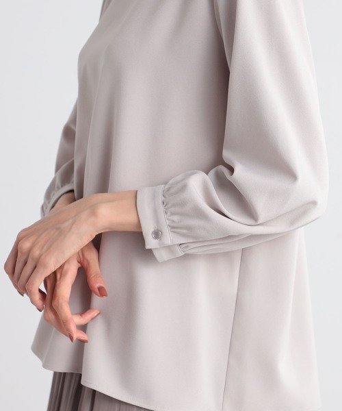 GALLORIA（ギャローリア）の「洗える　配色襟付きブラウス（シャツ/ブラウス・レディース・ライトベージュ/ネイビー・LL/L/M/S）」の5枚目の写真