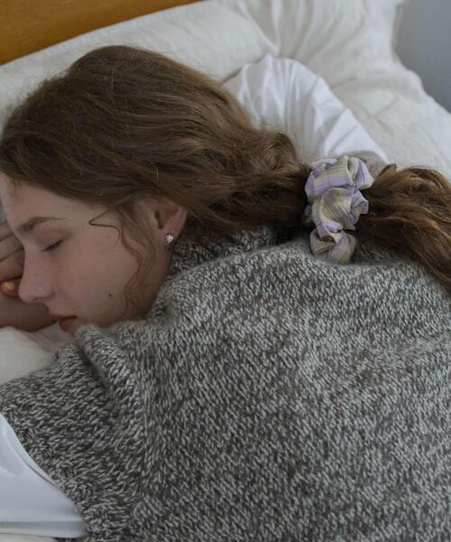 SMELLY(スメリー)の「アソートプリントシュシュ(ヘアゴム・レディース・イエロー系その他/ブルー系その他/ベージュ系その他・-)」の15枚目の写真