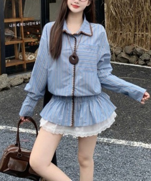gossip!ロサンゼルス(ゴシップロサンゼルス)の「【25新作】 ブラウンパイピング細ストライプフレアヘムシャツ(シャツ/ブラウス・レディース・ブルー・L/M)」の13枚目の写真