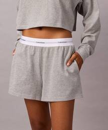Calvin Klein(JoENC)̃S X[vEFA {g([EFA/pW})