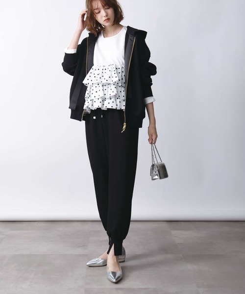 PICCIN PERLA（ピッチンペルラ）の「ダンボールビッグフーディー(UNISEX)（パーカー・レディース・ブラック/オフホワイト・M）」の4枚目の写真