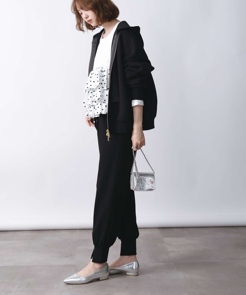 PICCIN PERLA（ピッチンペルラ）の「ダンボールビッグフーディー(UNISEX)（パーカー・レディース・ブラック/オフホワイト・M）」の5枚目の写真