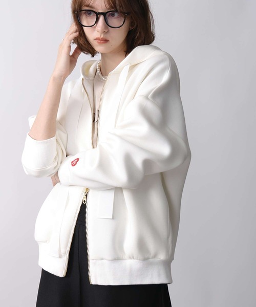 PICCIN PERLA（ピッチンペルラ）の「ダンボールビッグフーディー(UNISEX)（パーカー・レディース・ブラック/オフホワイト・M）」の8枚目の写真