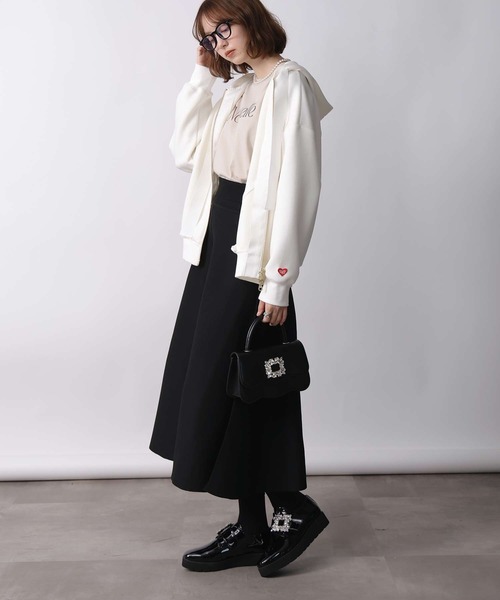 PICCIN PERLA（ピッチンペルラ）の「ダンボールビッグフーディー(UNISEX)（パーカー・レディース・ブラック/オフホワイト・M）」の15枚目の写真