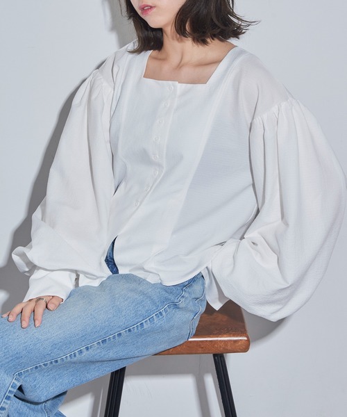 MAISON BREEZE reveur（メゾンブリーズレヴール）の「【MAISON BREEZE reveur】バルーンスリーブスクエアネックブラウス  結婚式 二次会 パーティー フォーマル オケージョン（シャツ/ブラウス・レディース・オフホワイト/ブラック・FREE）」の2枚目の写真