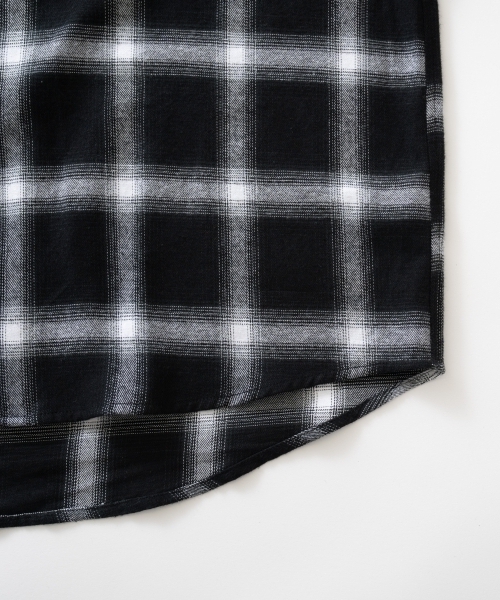 GLAZOS（グラソス）の「ジップチェックシャツ（シャツ/ブラウス・キッズ・ホワイト/ブルー・150cm/160cm/170cm）」の6枚目の写真