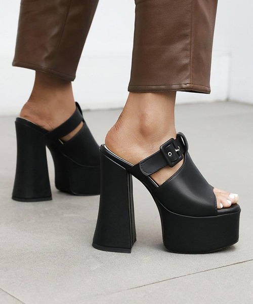 DURAS（デュラス）の「ベルテッドチャンキーヒール サンダル/オープントゥパンプス（サンダル・レディース・ブラック・LARGE/MEDIUM）」の3枚目の写真