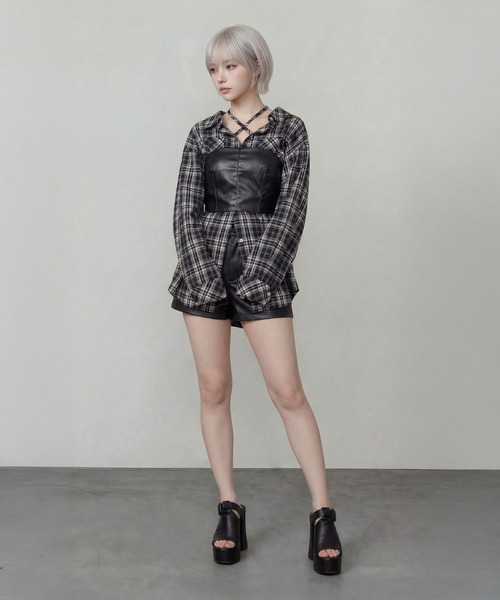 DURAS（デュラス）の「ベルテッドチャンキーヒール サンダル/オープントゥパンプス（サンダル・レディース・ブラック・LARGE/MEDIUM）」の12枚目の写真
