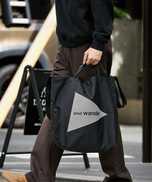and wander（アンドワンダー）の「【入庫禁止】and wander/アンドワンダー recycle OX logo tote bag ワンポイントロゴ 2WAYトートバッグ（トートバッグ・メンズ・ブラック・FREE）」の19枚目の写真