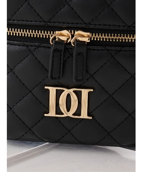 Darich（ダーリッチ）の「【ゴールドパーツ】キルティングスクエアミニ