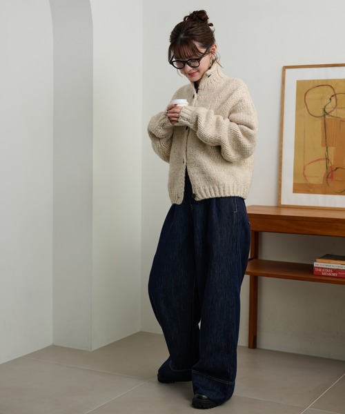 LAULEN（ローレン）の「high neck low gauge knit cardigan /ハイネックローゲージ長袖ニットカーディガン（カーディガン/ボレロ・レディース・チャコールグレー/ブラウン/アイボリー・FREE）」の16枚目の写真