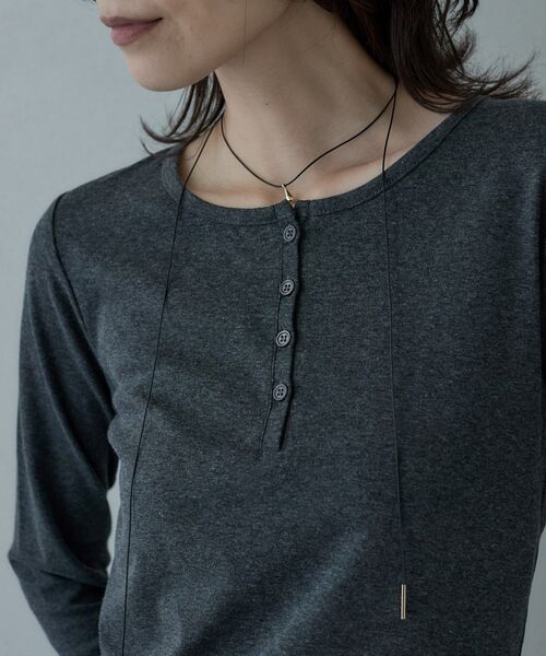 GALLEST（ギャレスト）の「カットアウトカットソー（Tシャツ/カットソー・レディース・ライトブルー/ホワイト/チャコールグレー・38）」の11枚目の写真