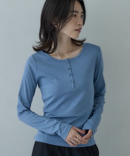 GALLEST（ギャレスト）の「カットアウトカットソー（Tシャツ/カットソー・レディース・ライトブルー/ホワイト/チャコールグレー・38）」の10枚目の写真