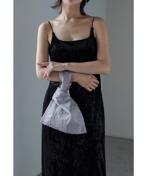 niana（ニアナ）の「ワンハンドルバッグ ドット ラメ パーティーバッグ トートバッグ 結婚式 二次会 成人式 同窓会 お呼ばれ フォーマル オケージョン（ハンドバッグ・レディース・ブラック/シルバー/ベージュ/ベージュ系その他/ブラウン系その他/グレー系その他/ブラック系その他/ピンク系その他/グリーン系その他・FREE）」の12枚目の写真