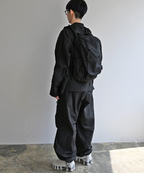 COMMON WARE（コモンウェアー）の「EM:NoiR ノアール Gemini middle backpack/ジェミニ ミドルバックパック（バックパック/リュック・レディース・ブラック/ブラック系その他・FREE）」の5枚目の写真