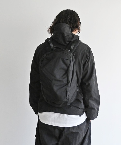 COMMON WARE（コモンウェアー）の「EM:NoiR ノアール Gemini middle backpack/ジェミニ ミドルバックパック（バックパック/リュック・レディース・ブラック/ブラック系その他・FREE）」の7枚目の写真