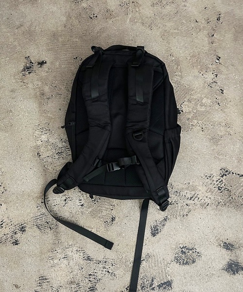 COMMON WARE（コモンウェアー）の「EM:NoiR ノアール Gemini middle backpack/ジェミニ ミドルバックパック（バックパック/リュック・レディース・ブラック/ブラック系その他・FREE）」の21枚目の写真