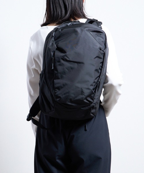 COMMON WARE（コモンウェアー）の「EM:NoiR ノアール Gemini middle backpack/ジェミニ ミドルバックパック（バックパック/リュック・レディース・ブラック/ブラック系その他・FREE）」の8枚目の写真