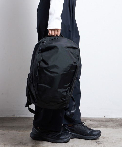 COMMON WARE（コモンウェアー）の「EM:NoiR ノアール Gemini middle backpack/ジェミニ ミドルバックパック（バックパック/リュック・レディース・ブラック/ブラック系その他・FREE）」の14枚目の写真