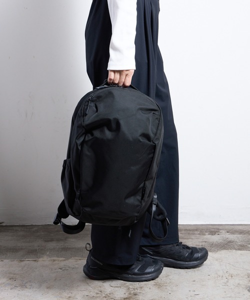 COMMON WARE（コモンウェアー）の「EM:NoiR ノアール Gemini middle backpack/ジェミニ ミドルバックパック（バックパック/リュック・レディース・ブラック/ブラック系その他・FREE）」の17枚目の写真