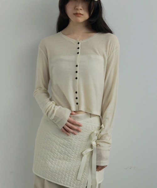 anuke（アンヌーク）の「anuke Sheer Rib Cardigan（ニット/セーター・レディース・ライトグレー/ブラック/オフホワイト・FREE）」の5枚目の写真