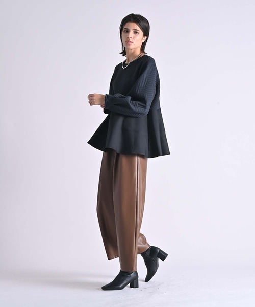 RAW FUDGE(ローファッジ)の「フェイクレザーワイドパンツ(その他パンツ・レディース・ブラウン/ブラック・M)」の19枚目の写真