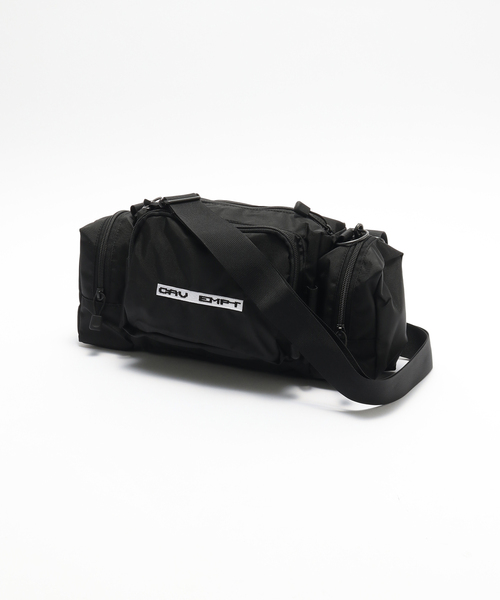 WISM(ウィズム)の「C.E / シーイー cavempt SMALL UTILITY SHOULDER BAG(ボストンバッグ・メンズ・ブラック・FREE)」の1枚目の写真