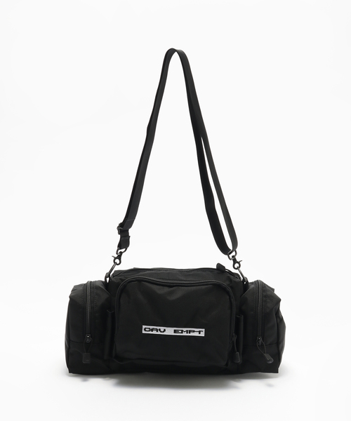 WISM(ウィズム)の「C.E / シーイー cavempt SMALL UTILITY SHOULDER BAG(ボストンバッグ・メンズ・ブラック・FREE)」の2枚目の写真
