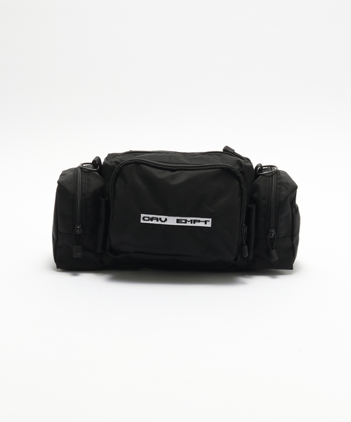 WISM(ウィズム)の「C.E / シーイー cavempt SMALL UTILITY SHOULDER BAG(ボストンバッグ・メンズ・ブラック・FREE)」の4枚目の写真