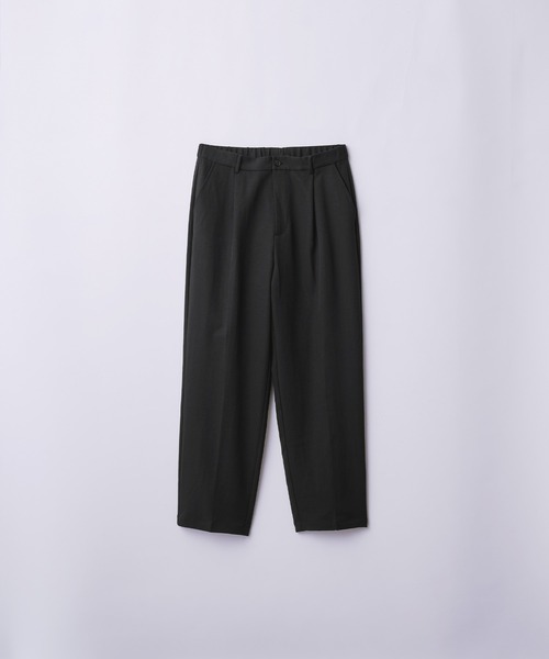 SLICK(スリック)の「【SLICK/スリック】Double Cloth One Tuck Tapered Pants/ダブルフェイスポリエステルツイルワンタックテーパードスラックス / セットアップ(スラックス・メンズ・カーキ/ブラック/チャコールグレー・3/2/1)」の2枚目の写真