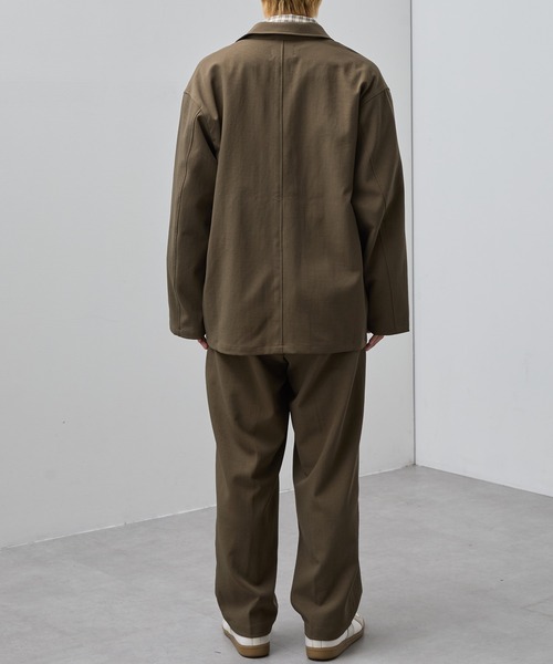 SLICK（スリック）の「【SLICK/スリック】Double Cloth One Tuck Tapered Pants/ダブルフェイスポリエステルツイルワンタックテーパードスラックス / セットアップ（スラックス・メンズ・カーキ/ブラック/チャコールグレー・3/2/1）」の9枚目の写真