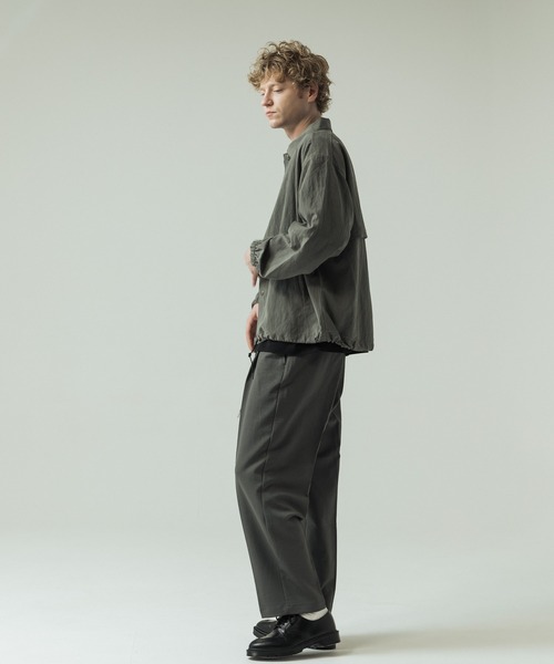 SLICK（スリック）の「【SLICK/スリック】Double Cloth One Tuck Tapered Pants/ダブルフェイスポリエステルツイルワンタックテーパードスラックス / セットアップ（スラックス・メンズ・カーキ/ブラック/チャコールグレー・3/2/1）」の19枚目の写真