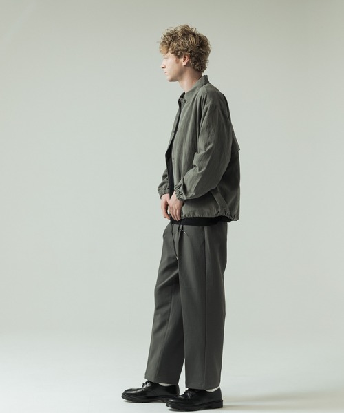 SLICK（スリック）の「【SLICK/スリック】Double Cloth One Tuck Tapered Pants/ダブルフェイスポリエステルツイルワンタックテーパードスラックス / セットアップ（スラックス・メンズ・カーキ/ブラック/チャコールグレー・3/2/1）」の21枚目の写真