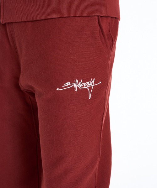 BILLABONG(ビラボン)の「BILLABONG メンズ HEAVY BAREEL PANTS セットアップボトムス 【2025年秋冬モデル】 @autumn/ビラボンスウェットパンツ(SET UP・セットアップ対応可能・空港コーデ)(スウェットパンツ・メンズ・グレー/ブラック系その他/レッド系その他・MEDIUM/LARGE/X-LARGE)」の4枚目の写真