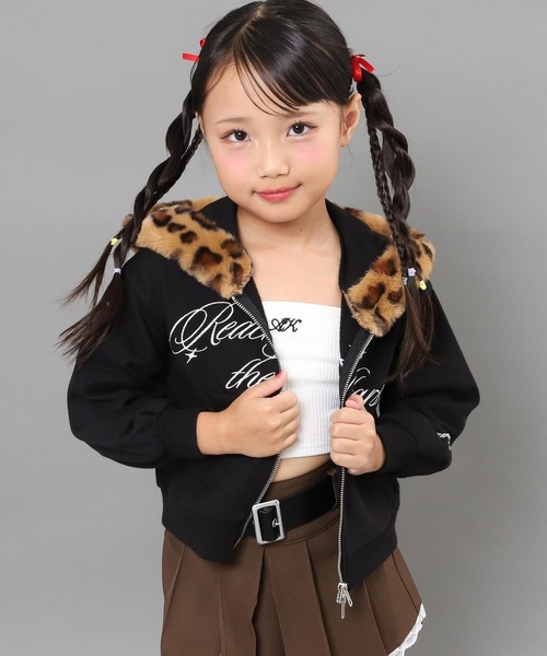 ANAP kids（アナップキッズ）の「ヒョウ柄ファー付フーディーパーカー【ジュニアお揃い】（パーカー・キッズ・ブラック/ライトグレー/ピンク・130/120/110）」の3枚目の写真