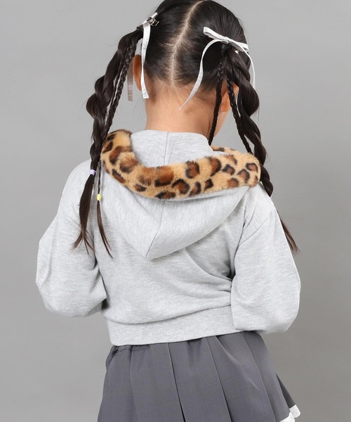 ANAP kids（アナップキッズ）の「ヒョウ柄ファー付フーディーパーカー【ジュニアお揃い】（パーカー・キッズ・ブラック/ライトグレー/ピンク・130/120/110）」の8枚目の写真