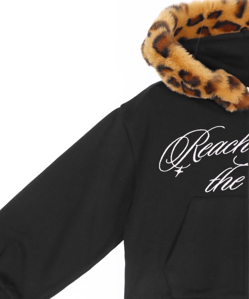 ANAP kids（アナップキッズ）の「ヒョウ柄ファー付フーディーパーカー【ジュニアお揃い】（パーカー・キッズ・ブラック/ライトグレー/ピンク・130/120/110）」の14枚目の写真