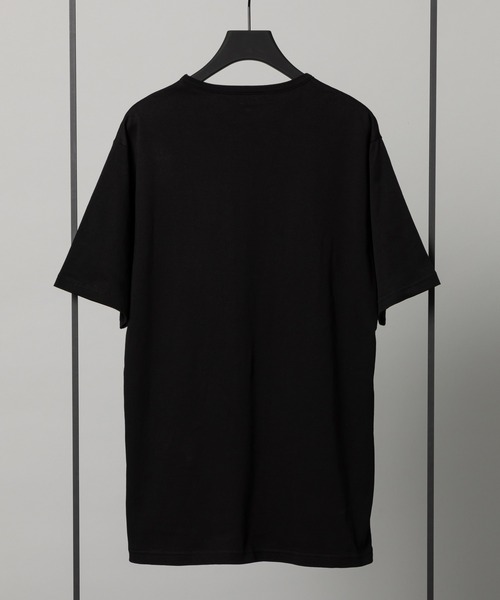 kuros'(クロス)の「mono-kuros' コットン レギュラー Tシャツ(Tシャツ/カットソー・メンズ・ホワイト/ブラック・MEDIUM/LARGE/X-LARGE)」の18枚目の写真