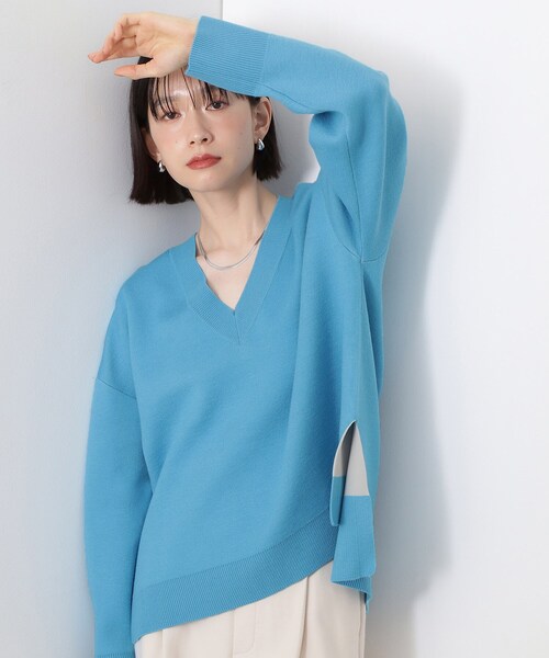 THE SHOP TK (ザ ショップ ティーケー )の「【体型カバー】ゆったり サイドスリットニット(ニット/セーター・レディース・ライトブルー/ナチュラル/グレー/スミクロ・12/13)」の17枚目の写真