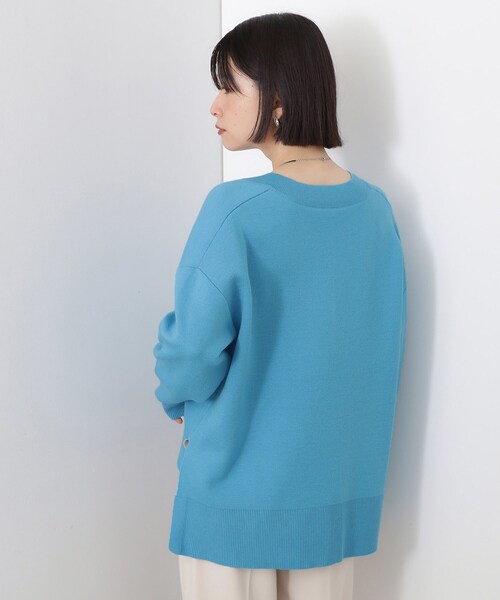THE SHOP TK (ザ ショップ ティーケー )の「【体型カバー】ゆったり サイドスリットニット(ニット/セーター・レディース・ライトブルー/ナチュラル/グレー/スミクロ・12/13)」の18枚目の写真